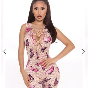 🦋FASHION NOVA BUTTERFLY BIKE SHORT ROMPER 🦋